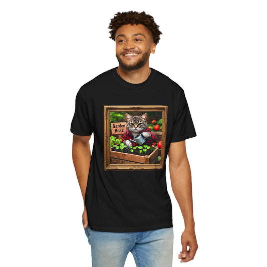 Garden Boss Cat Graphic T-Shirt