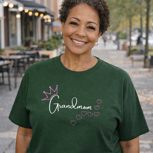 Grandmom Graphic T‑Shirt — Pink Crown & Hearts